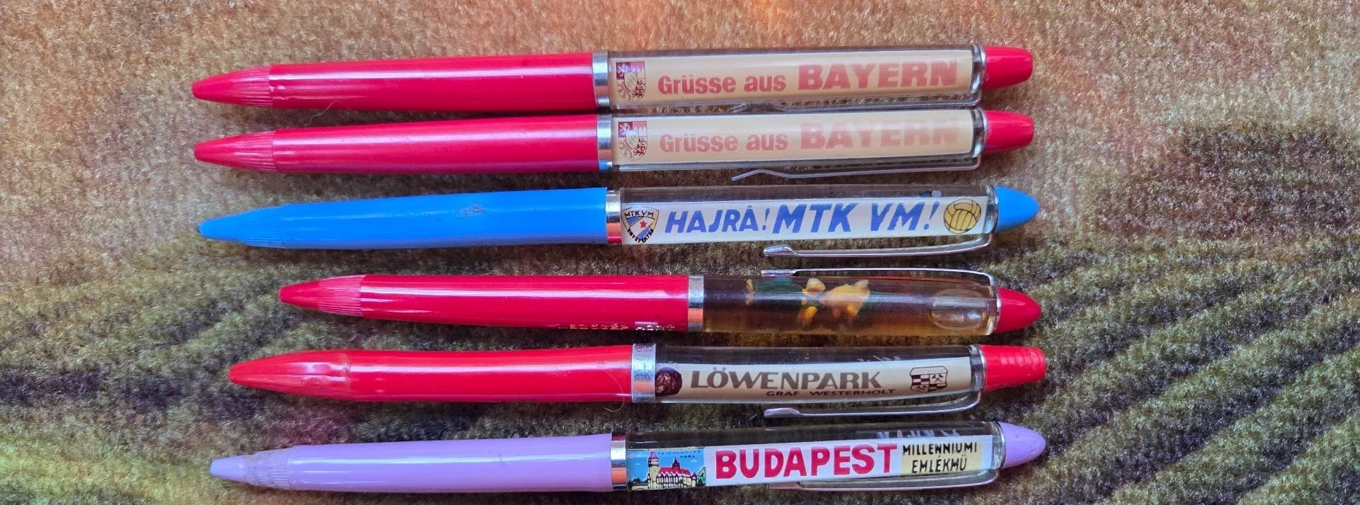 Set Pixuri Vintage cu Lichid și Imagine Mobilă (Floaty Pens) - imagine 3
